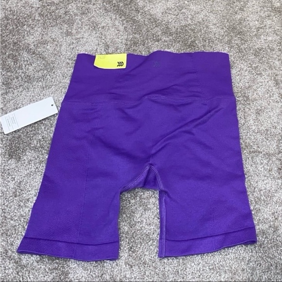 NWT All In Motion Purple 6” Bike Shorts Size M‎ - Picture 2 of 6